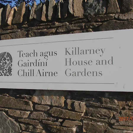 ベッド・アンド・ブレックファスト Larkfield House B&b, Ballycasheen Kerry V93 Wd51