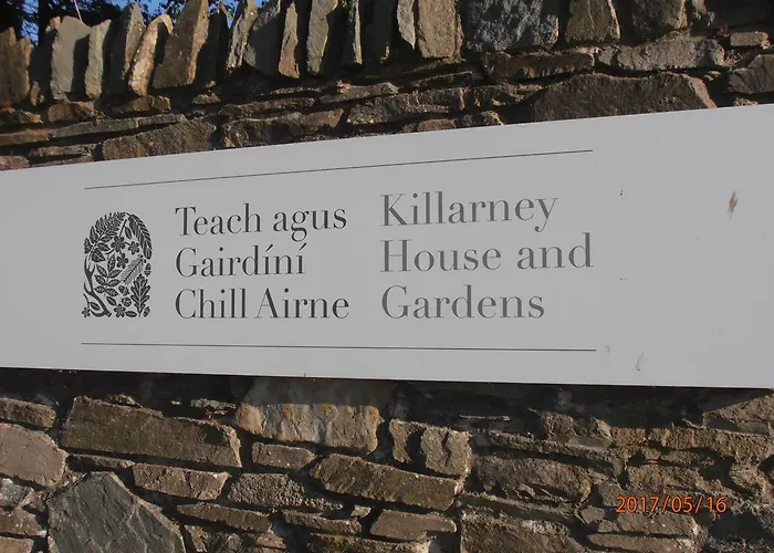 לינה וארוחת בוקר Larkfield House B&b, Ballycasheen Kerry V93 Wd51